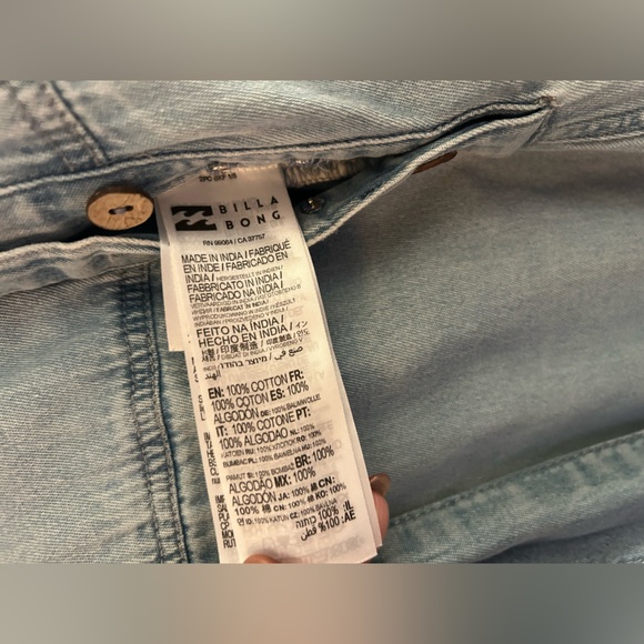 Billabong The Salty Blonde Denim Sunday Uniform
Jumper Women's SZ S retail $150 - Picture 14 of 15